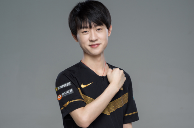 比尔未进前 比尔未进前