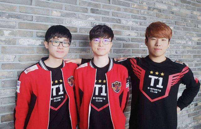 直接吸引了 直接吸引了